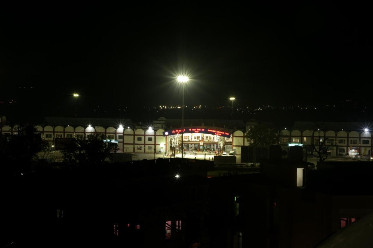 Hotel Katra Grand Exteriér fotografie